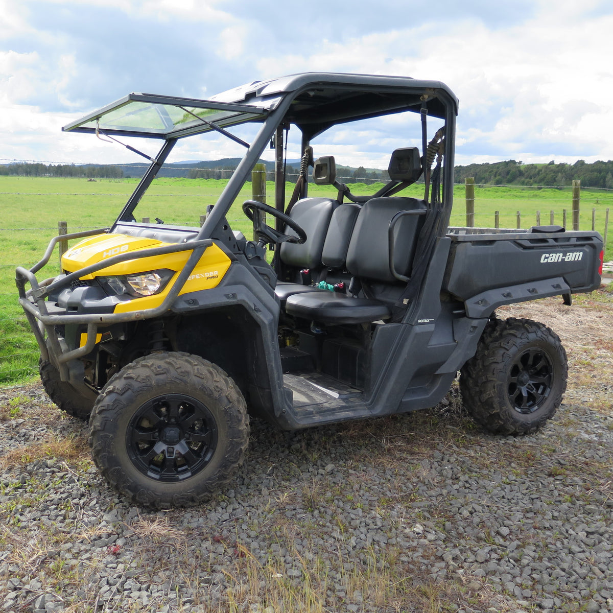 Defender Hinging Windscreen Kit